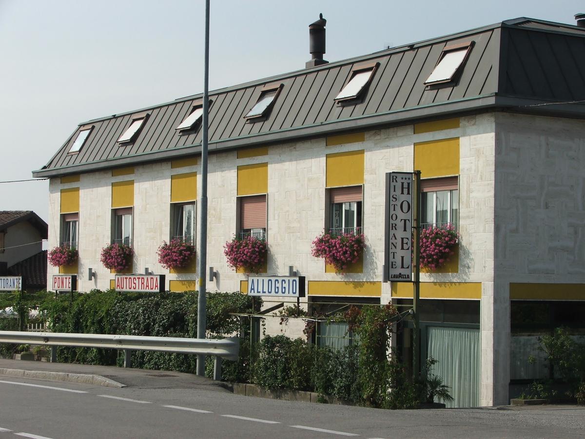 Hotel Ponte Autostrada Seriate Kültér fotó