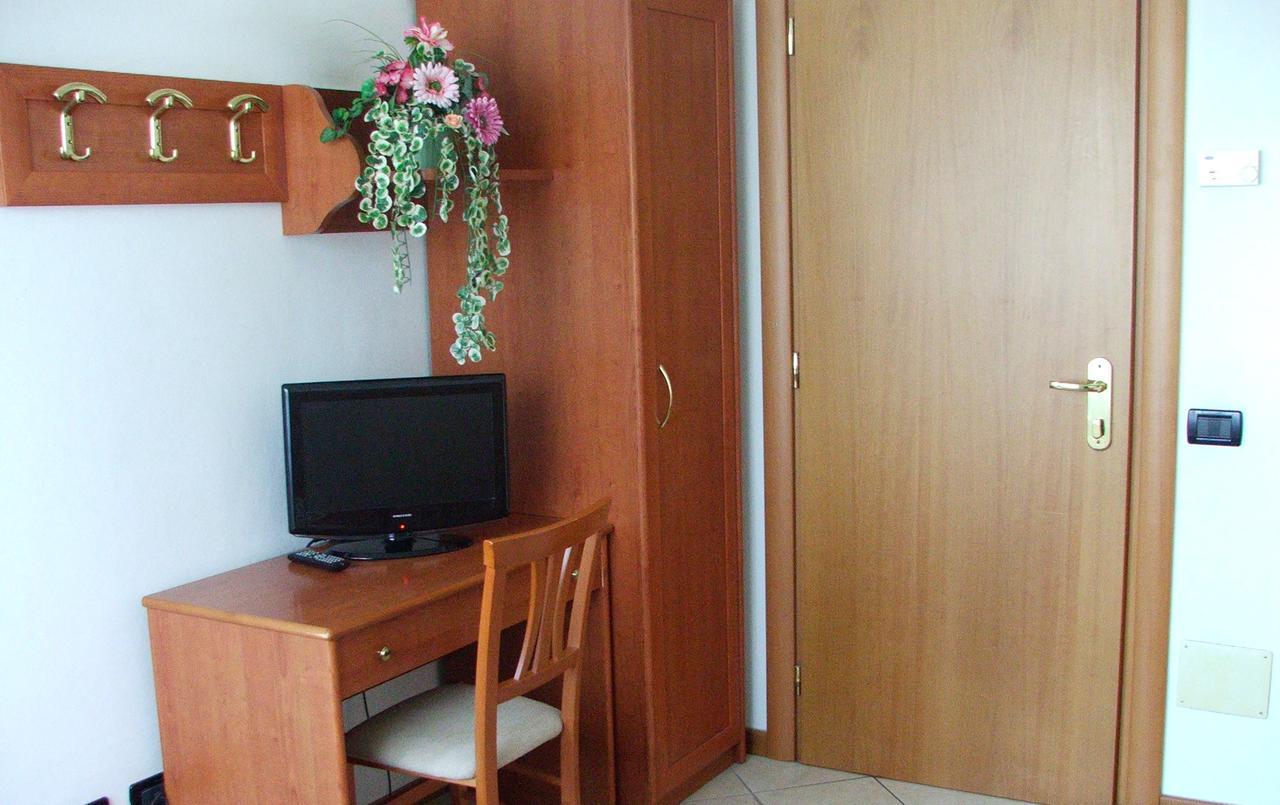 Hotel Ponte Autostrada Seriate Kültér fotó