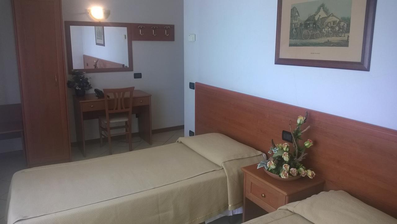 Hotel Ponte Autostrada Seriate Kültér fotó